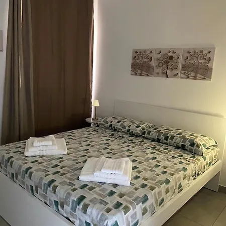 Francy S 马尔扎梅米